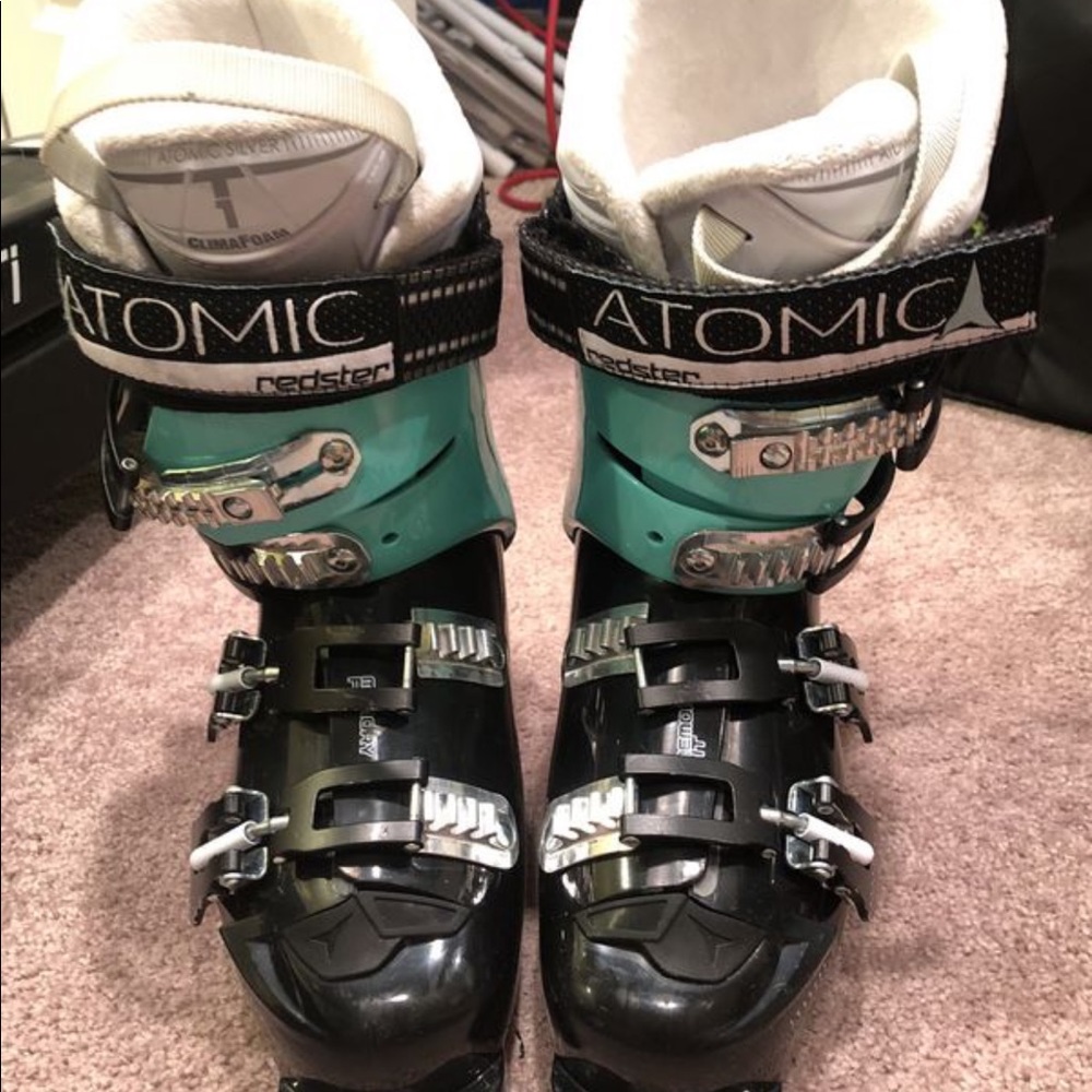 Atomic silver racing boots with climafoam